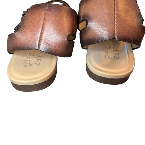 Naturalizer Tassy Flat Gladiator Sandal Brown Leather with Toe Ring- Size 9 - Picture 8 of 9